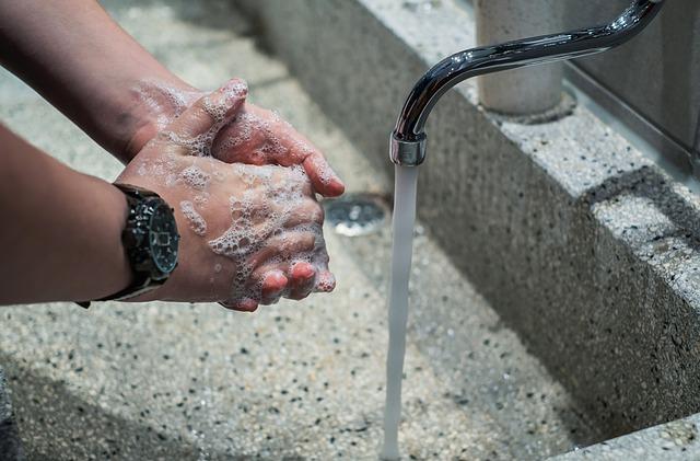 Hygiena a péče o miminko: Jak se ‌vyrovnat s novými úkoly