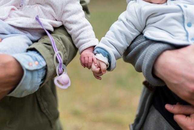 Jak pomoci kojenci při zvracení: Tipy a triky od odborníků